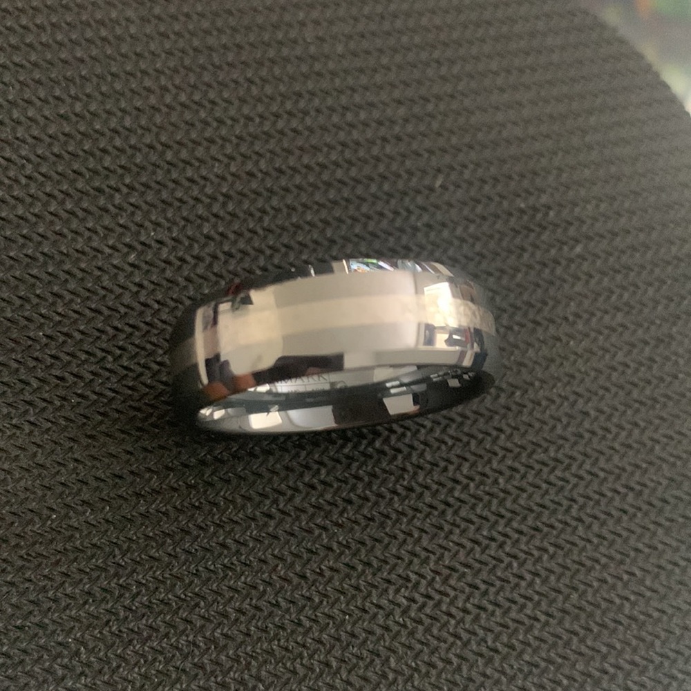 Benchmark Men’s Ring